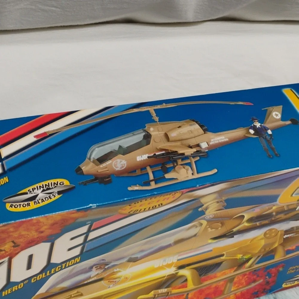 (#A1) NIB G.I. Joe Vtg 2000 Assault Copter Locust Complete/ Wild Bill Figure